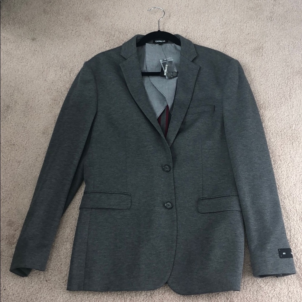 Men’s gray suit jacket
